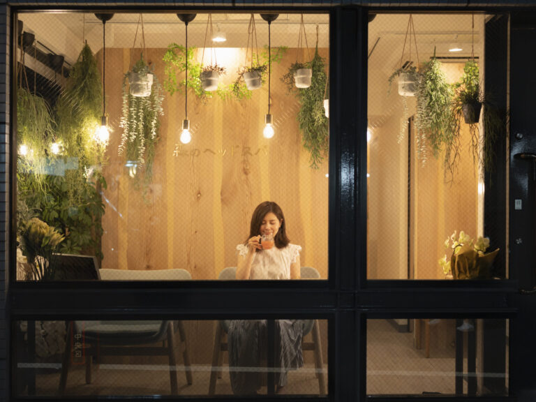 Read more about the article カフェのようなドライヘッドスパ